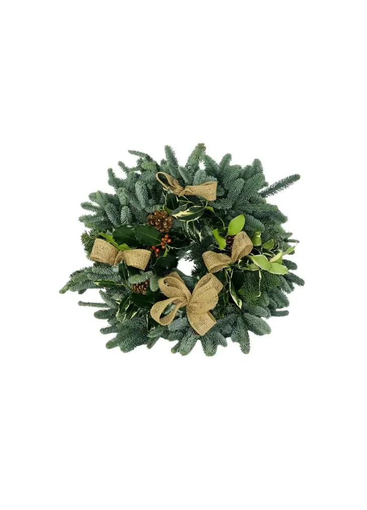 Traditional Christmas Holly Wreath - Natural